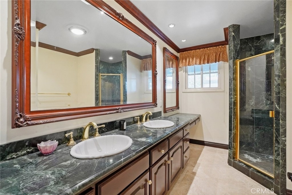12281 Woodley Avenue - Photo 25