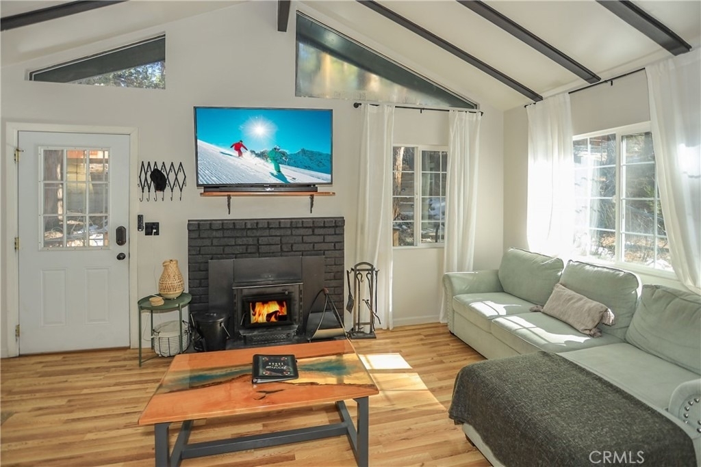 325 Hilltop Lane - Photo 5