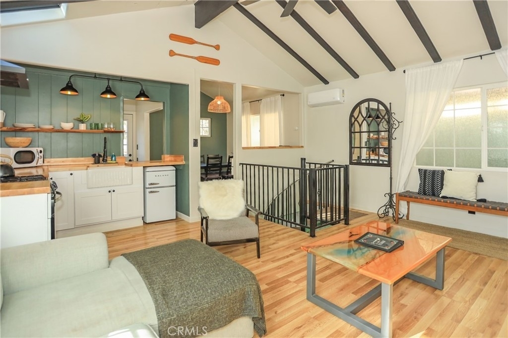 325 Hilltop Lane - Photo 4