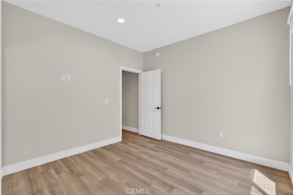 8412 Burnet Avenue - Photo 12