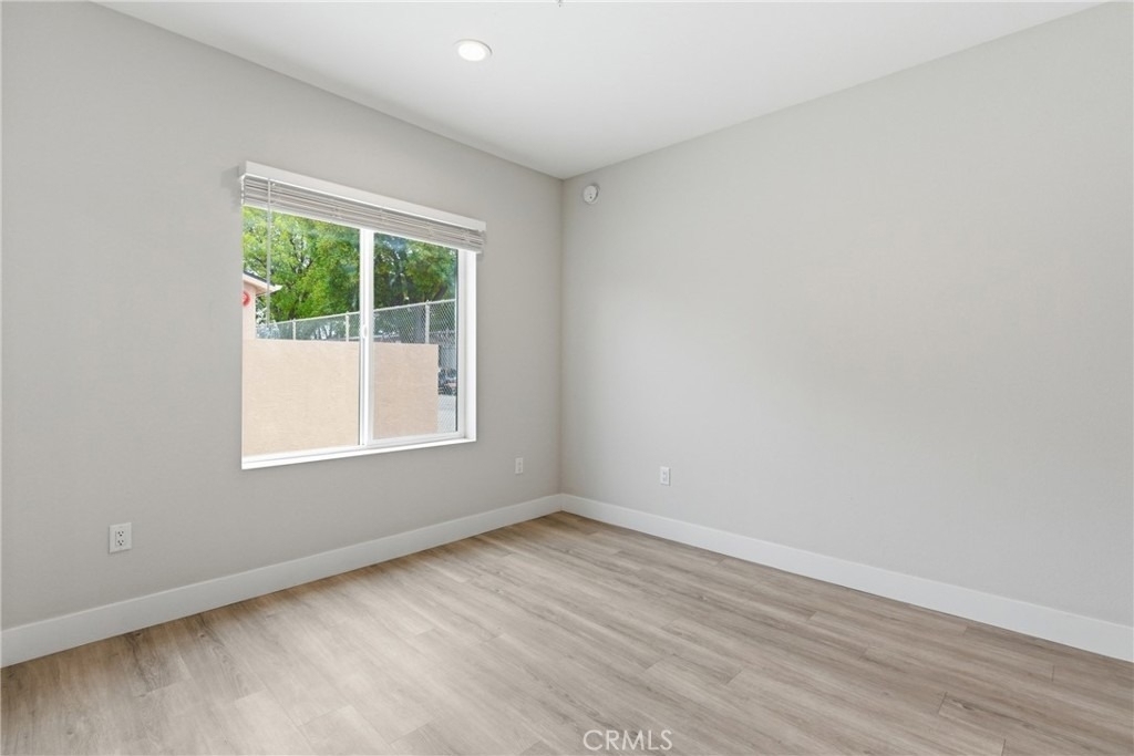 8412 Burnet Avenue - Photo 20