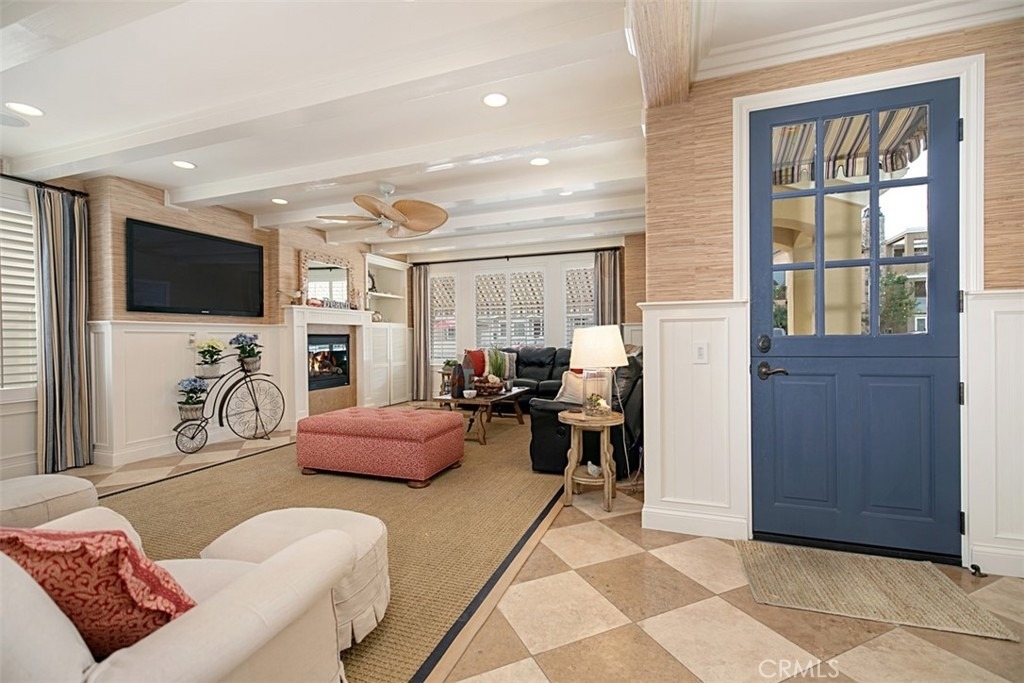 208 E Balboa Boulevard - Photo 4