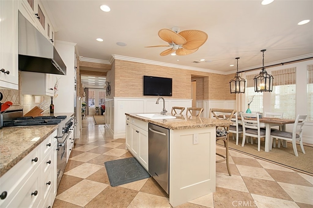 208 E Balboa Boulevard - Photo 16