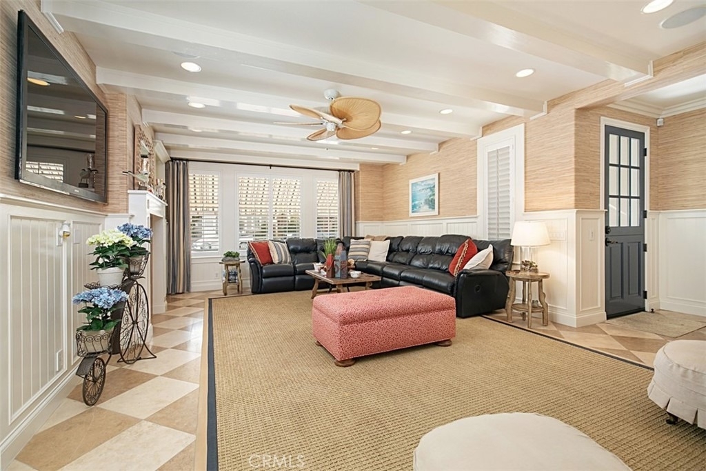 208 E Balboa Boulevard - Photo 5
