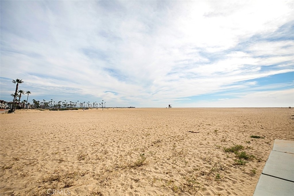 208 E Balboa Boulevard - Photo 41