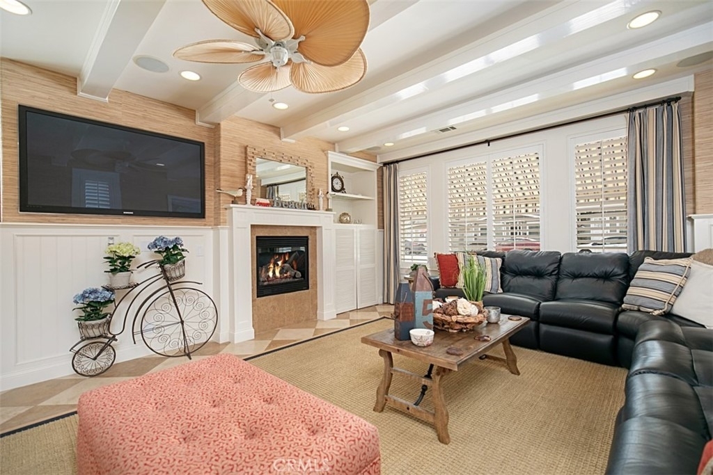 208 E Balboa Boulevard - Photo 6