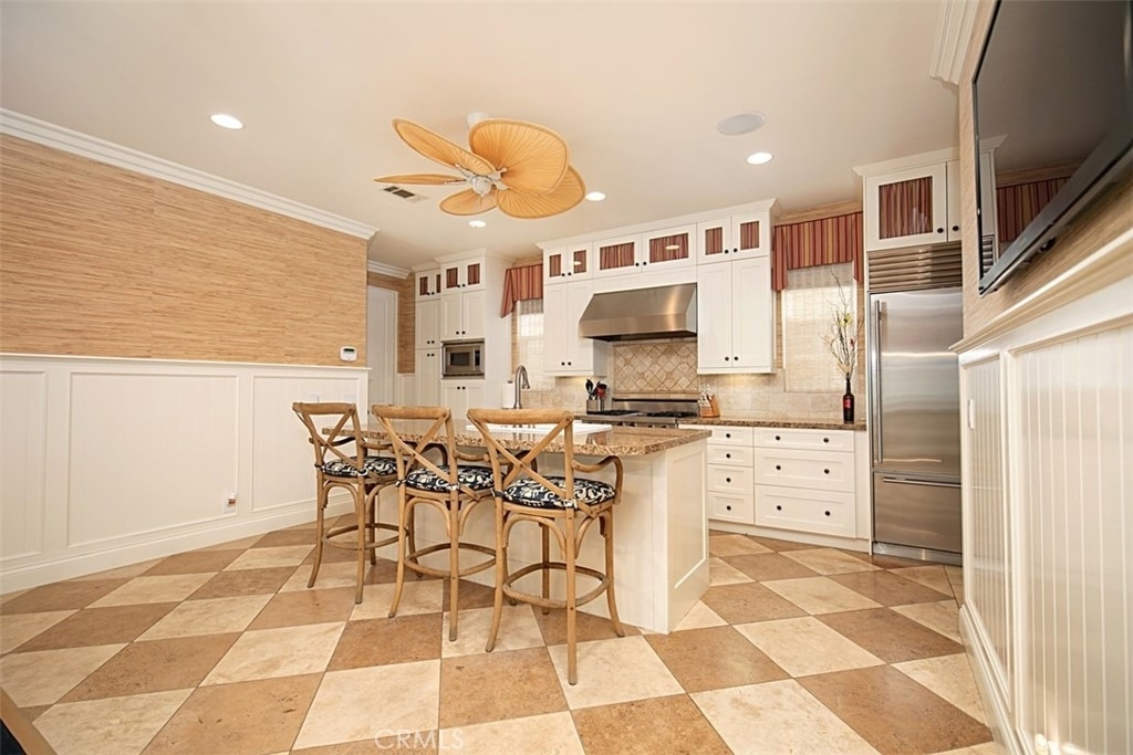 208 E Balboa Boulevard - Photo 14