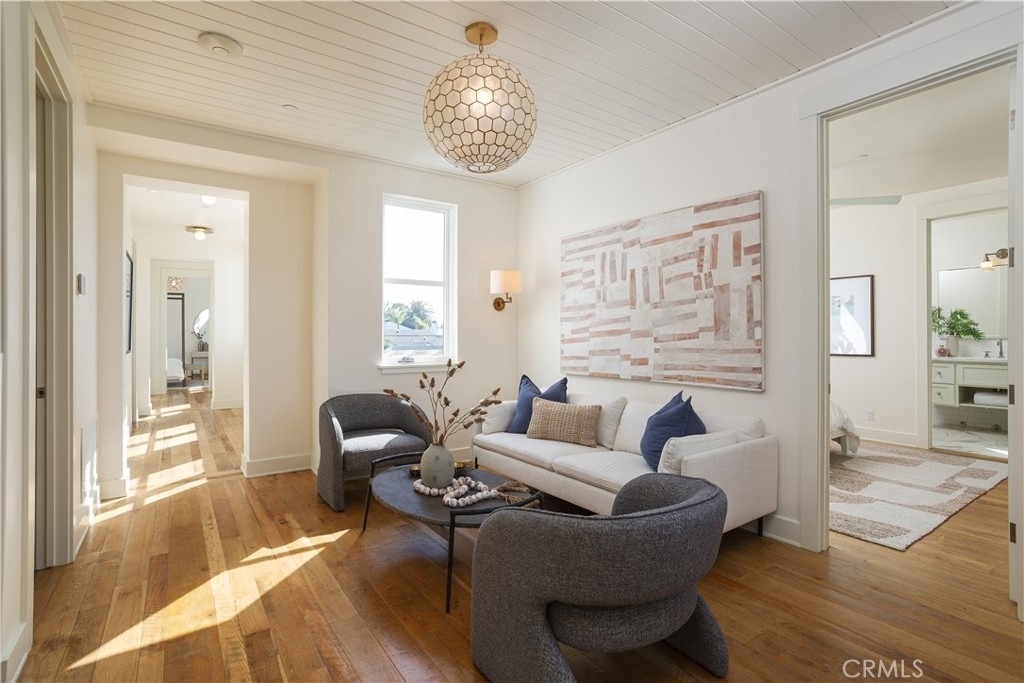 2217 Laurel - Photo 13