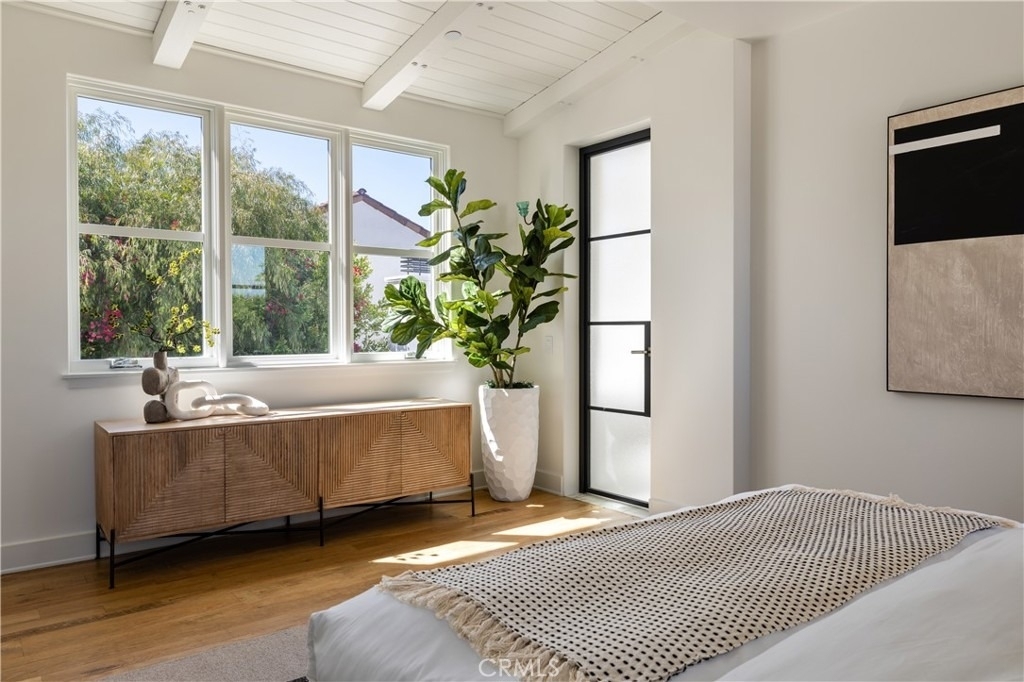 2217 Laurel - Photo 10