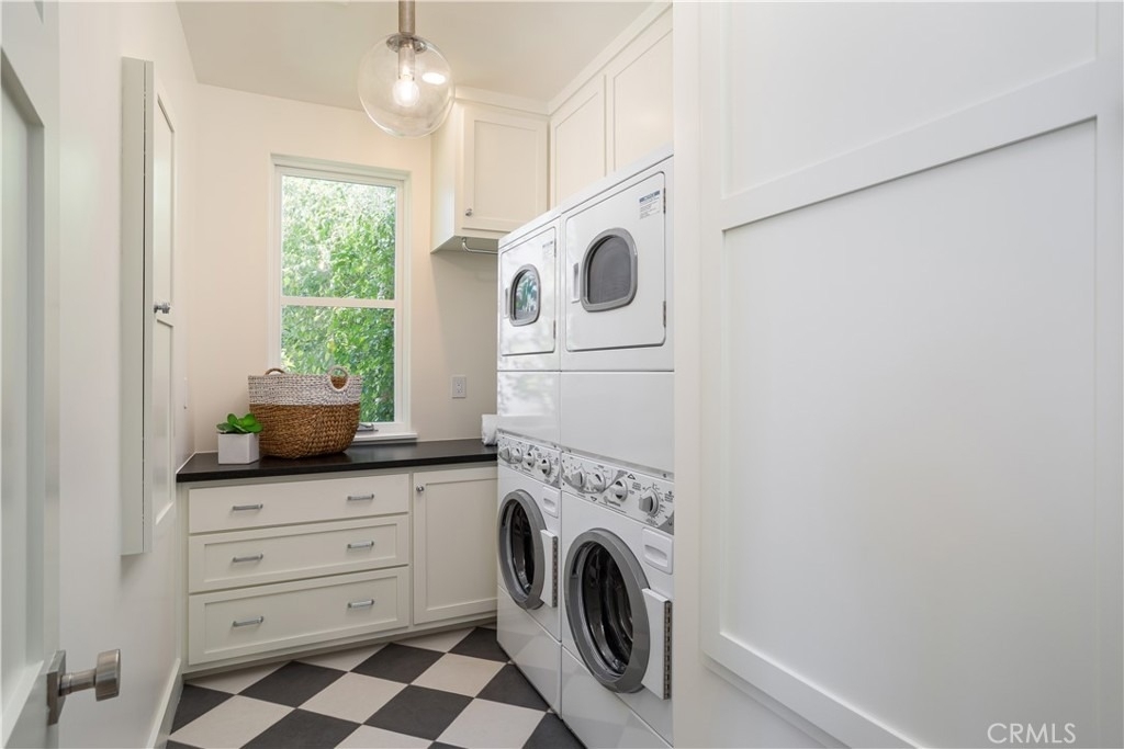 2217 Laurel - Photo 20