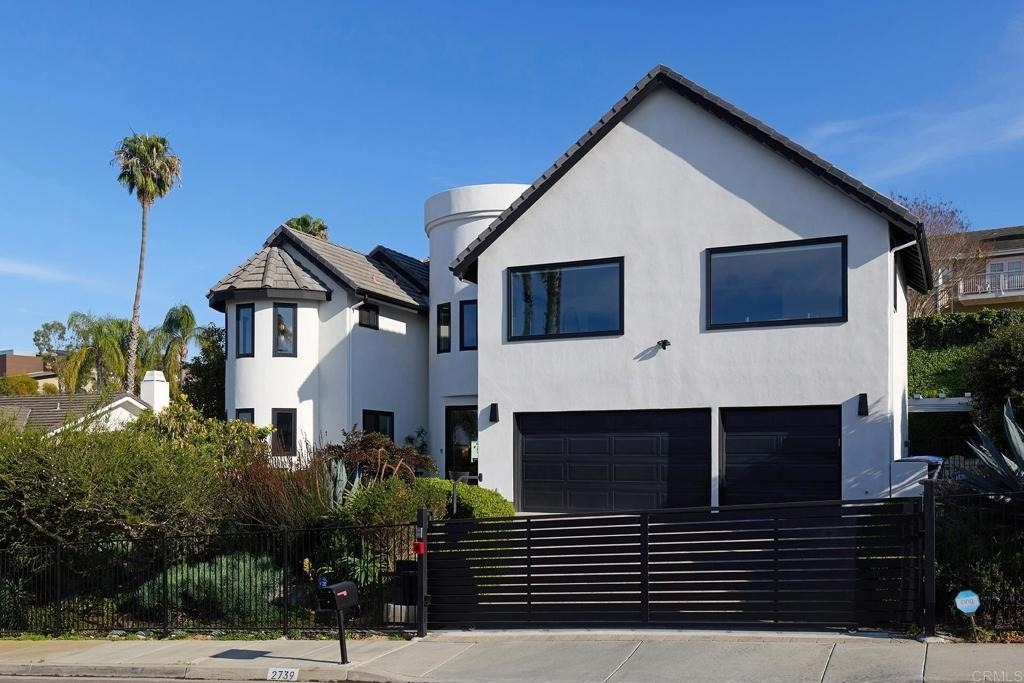 2739 Argonauta Street - Photo 3