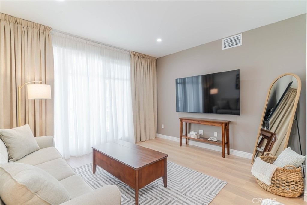 352 Caruso Avenue - Photo 8