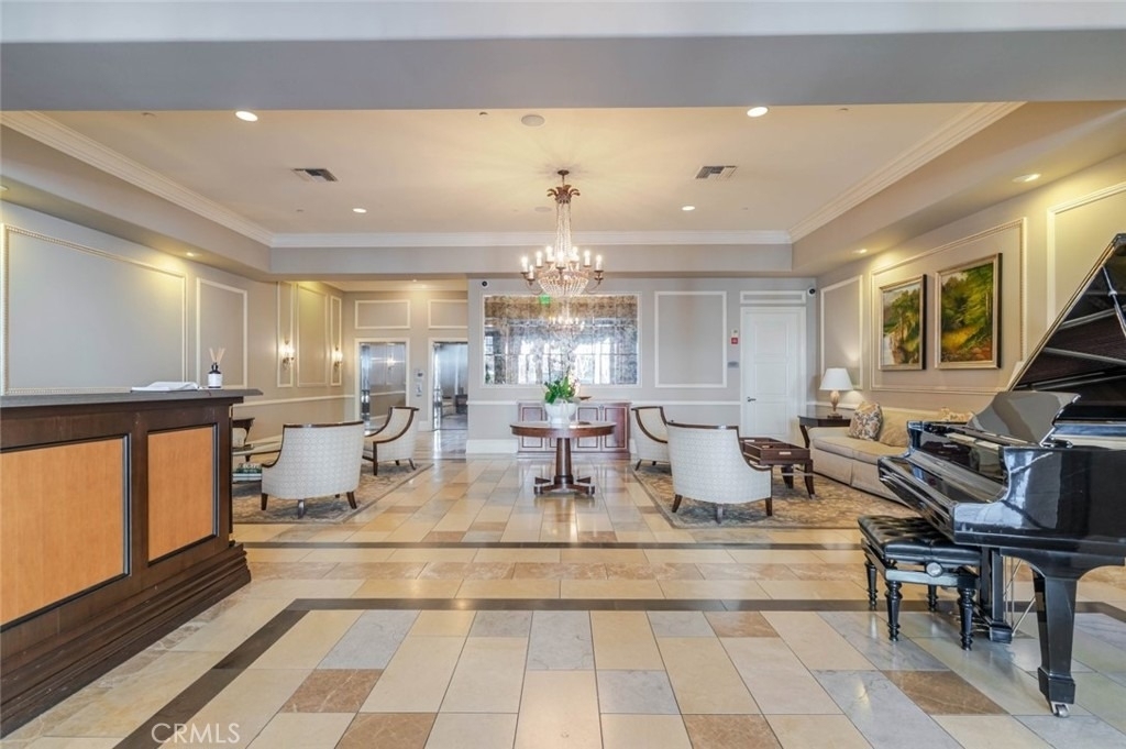 352 Caruso Avenue - Photo 2