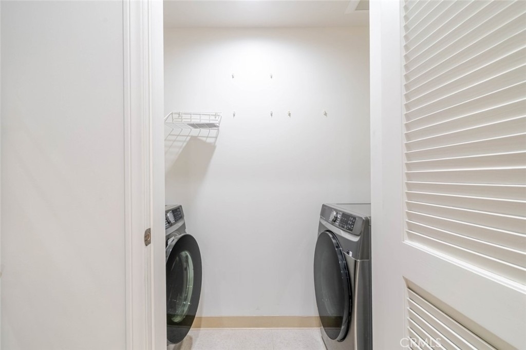352 Caruso Avenue - Photo 26