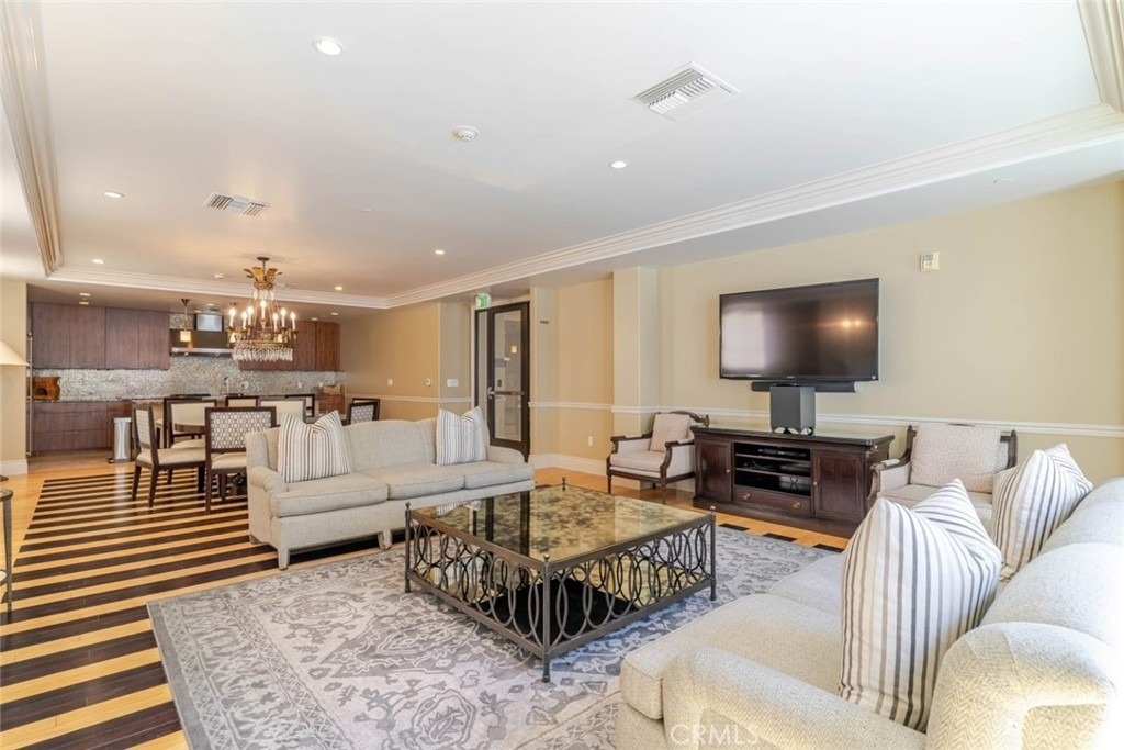 352 Caruso Avenue - Photo 4