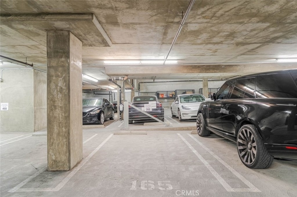352 Caruso Avenue - Photo 29