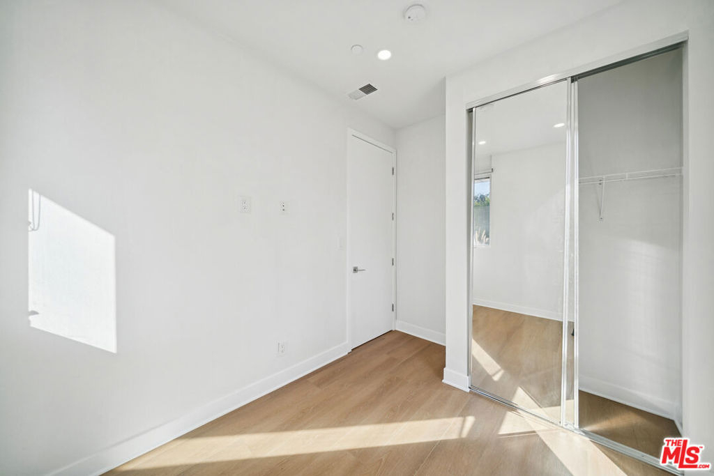4523 St Elmo Drive - Photo 2