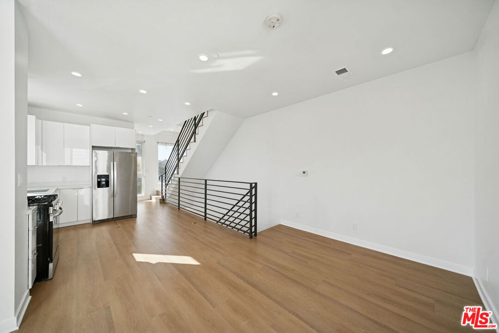 4523 St Elmo Drive - Photo 10