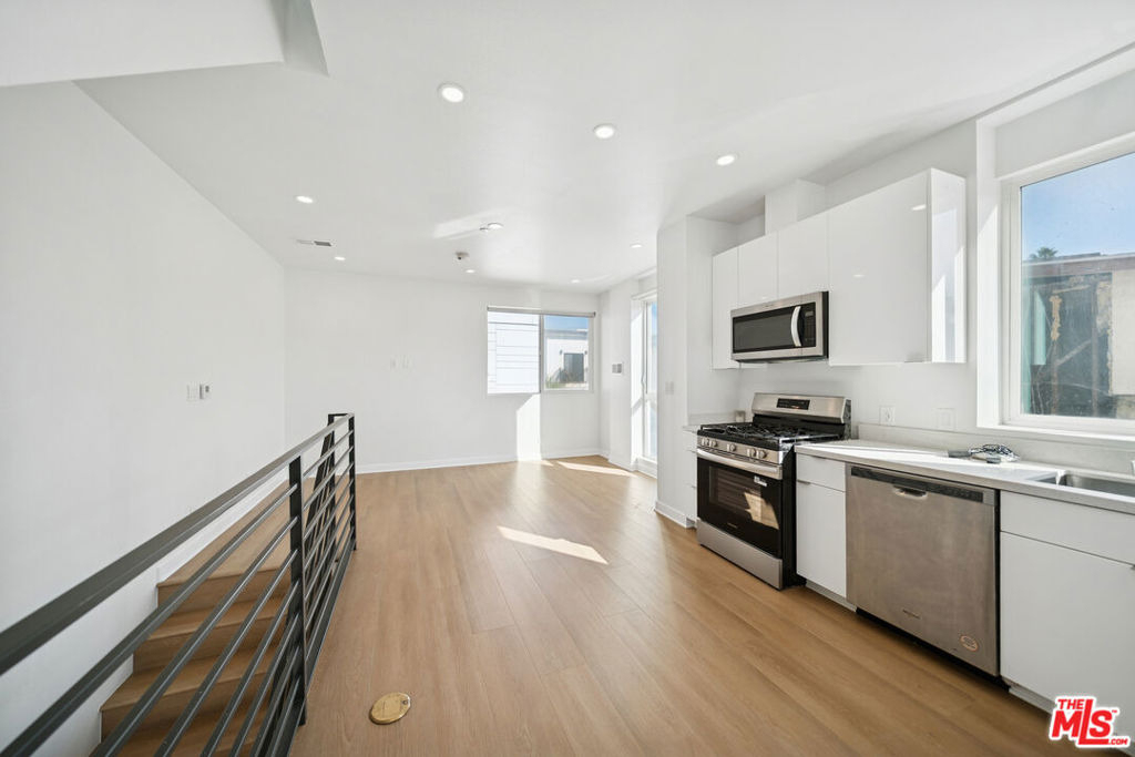 4523 St Elmo Drive - Photo 13