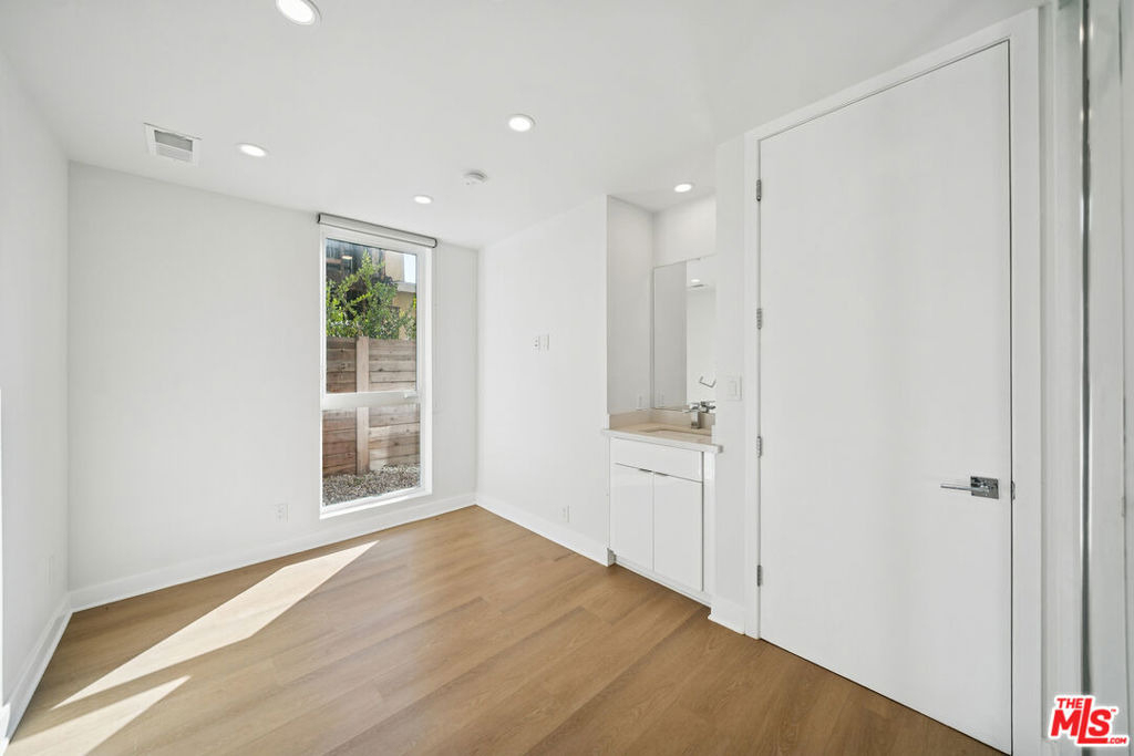 4523 St Elmo Drive - Photo 4