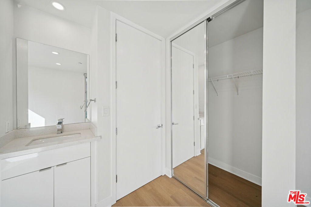 4523 St Elmo Drive - Photo 6