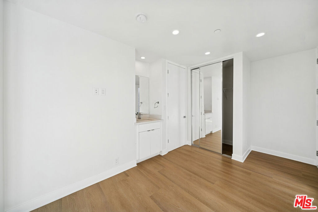 4523 St Elmo Drive - Photo 5
