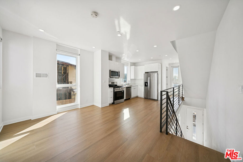 4523 St Elmo Drive - Photo 9