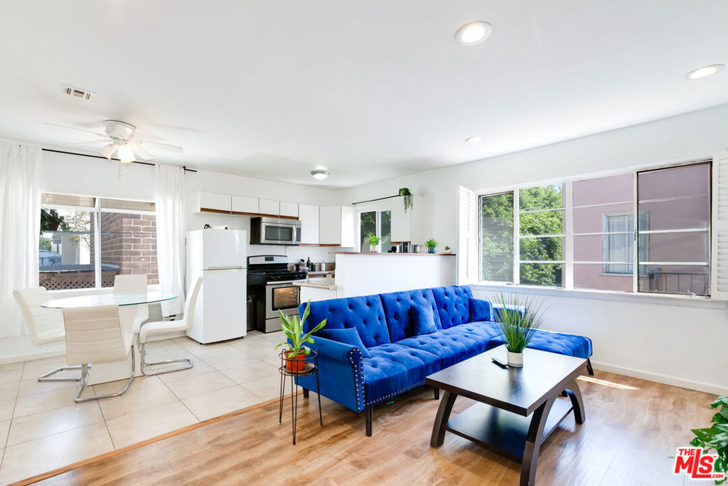 137 Rexford - Photo 1