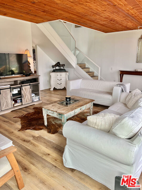 6232 Tapia Drive - Photo 3