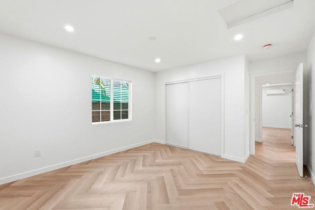 11445 Delano Street - Photo 9