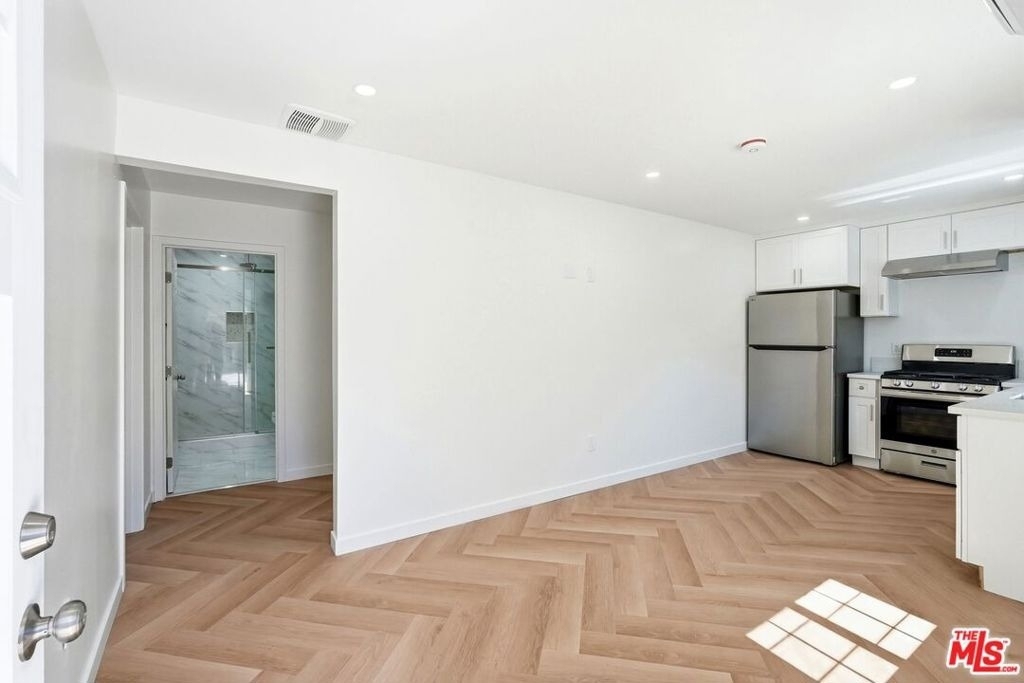 11445 Delano Street - Photo 1