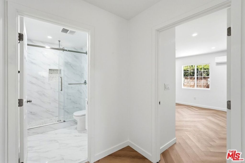 11445 Delano Street - Photo 10