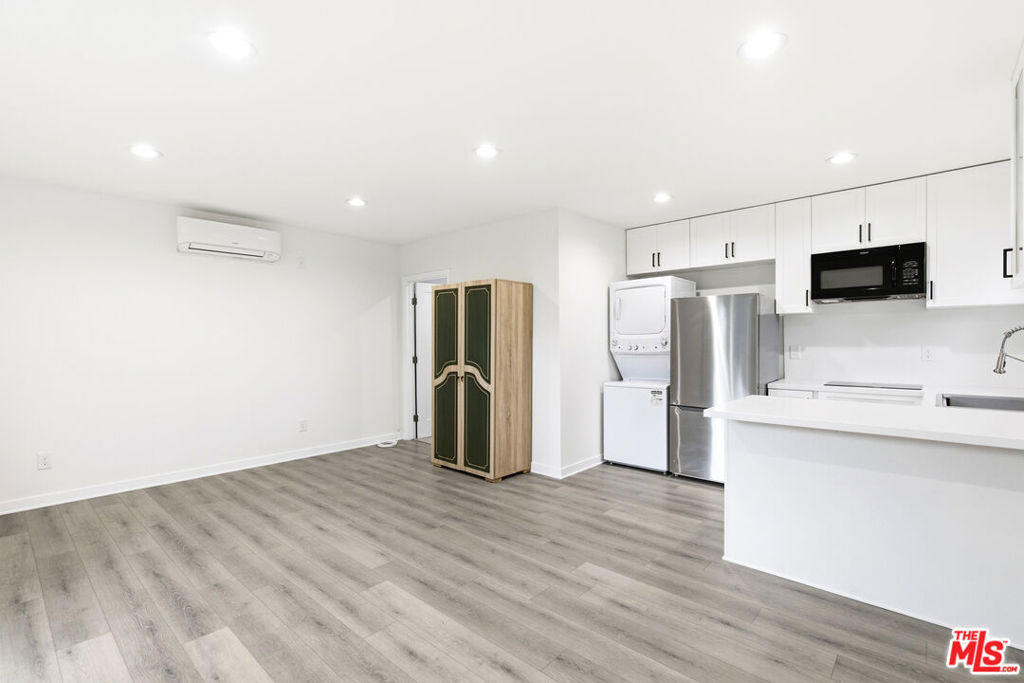 22305 Gilmore Street - Photo 6
