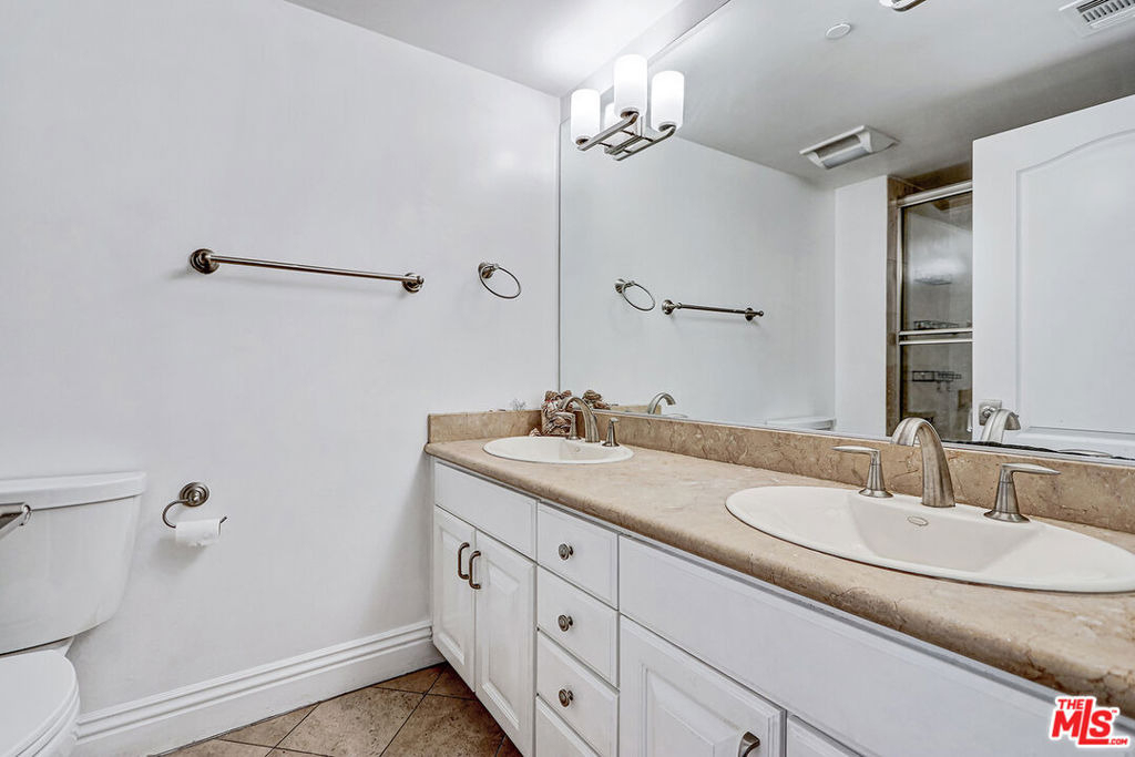 1520 S Shenandoah Street - Photo 18
