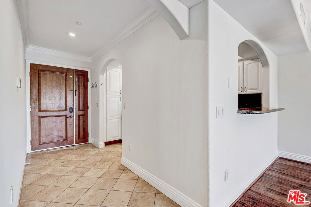 1520 S Shenandoah Street - Photo 8