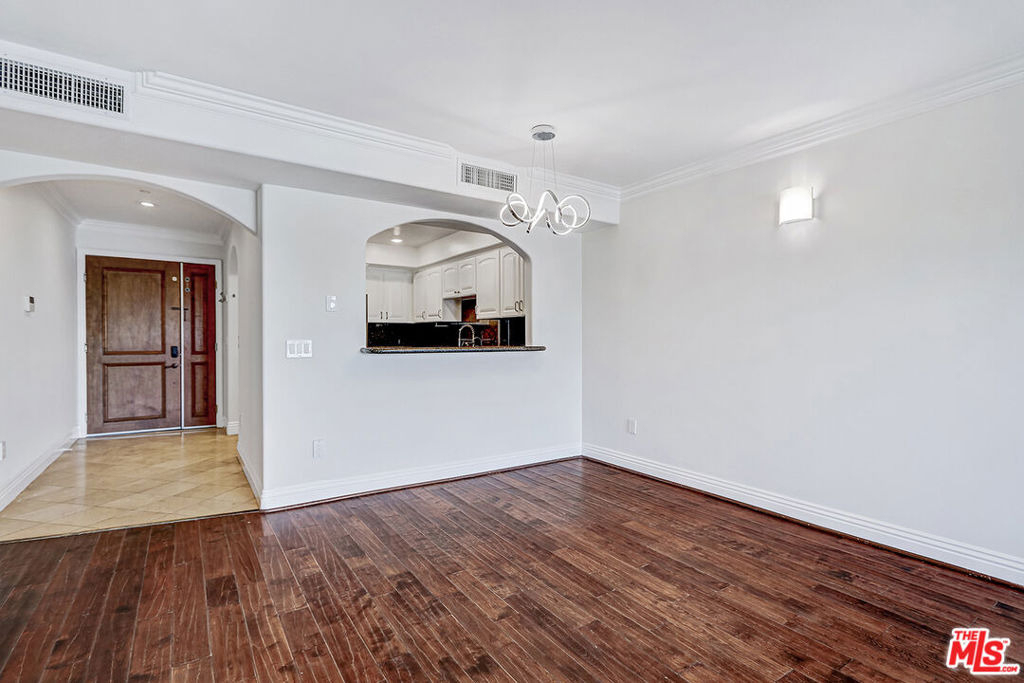 1520 S Shenandoah Street - Photo 9