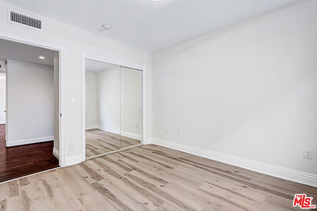 1520 S Shenandoah Street - Photo 23