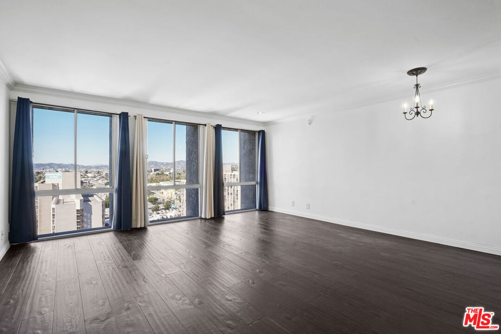 800 W 1st Street - Photo 21
