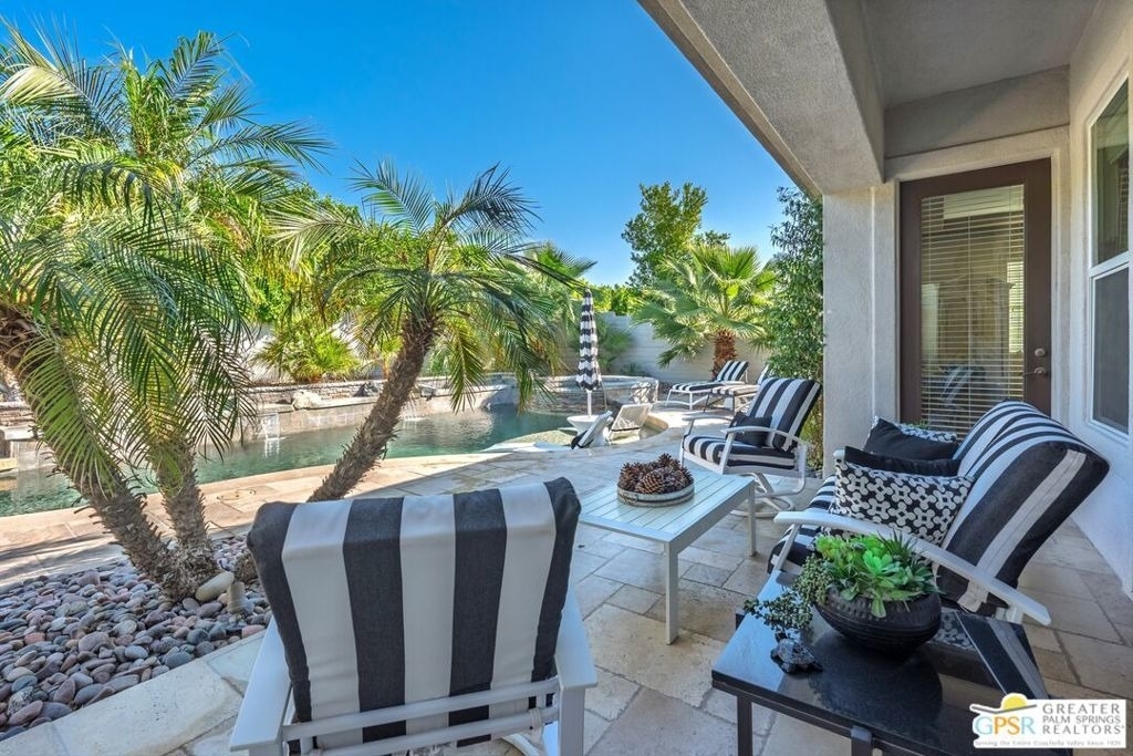 104 Azzuro Drive - Photo 4