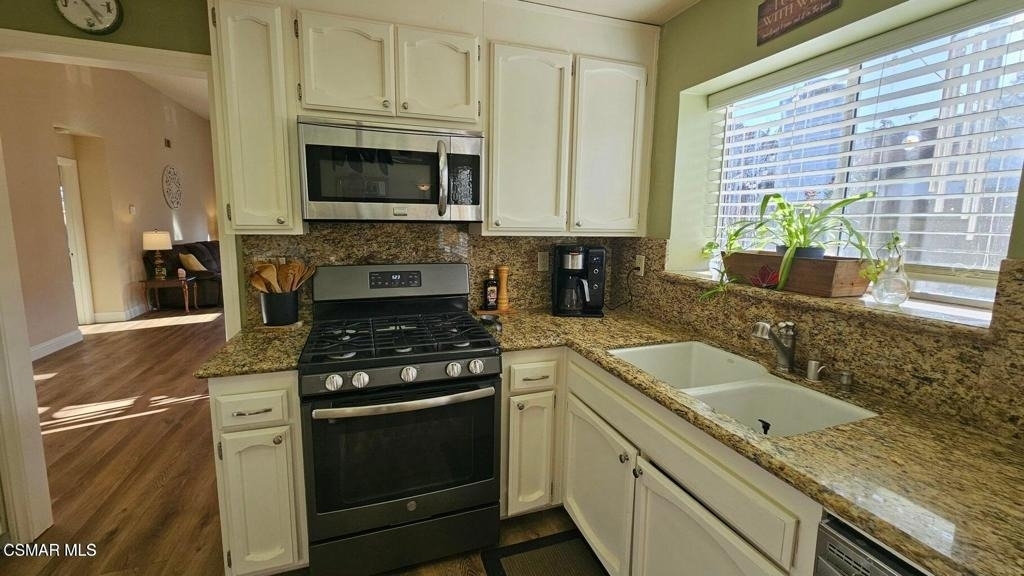 14640 Marymount Street - Photo 12