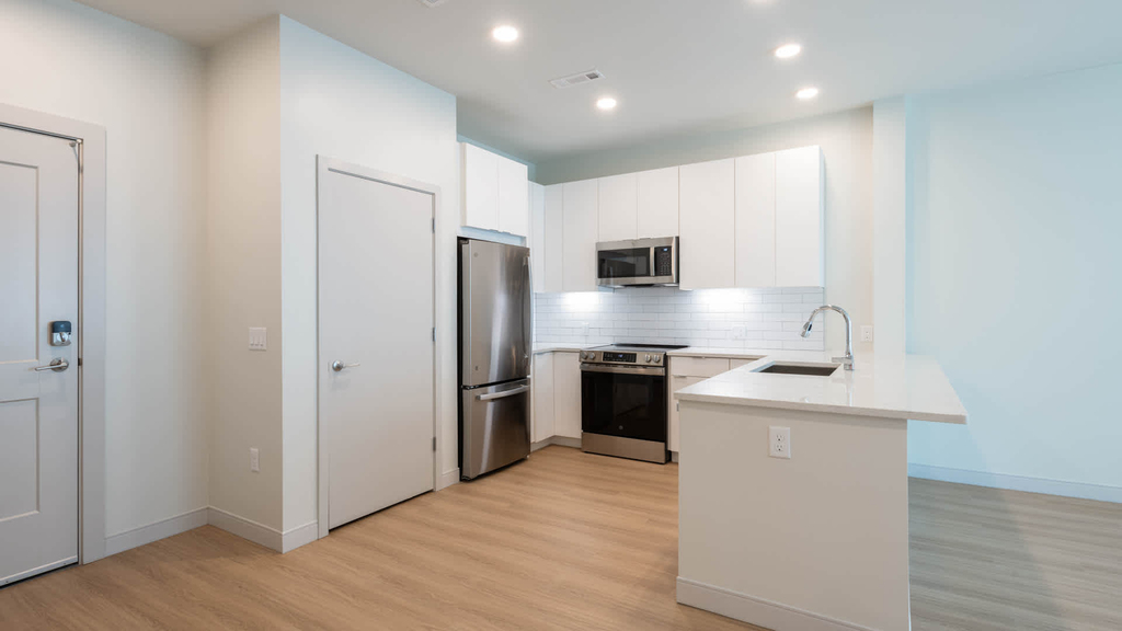 200 Quannapowitt Parkway - Photo 4