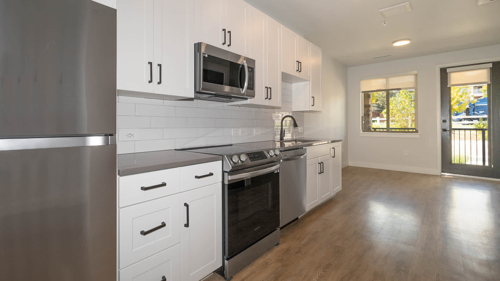 6273 W Jewell Ave - Photo 10