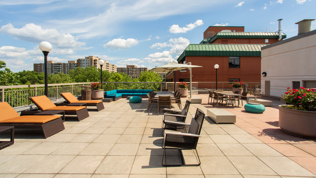 4411 Connecticut Ave. Nw - Photo 29