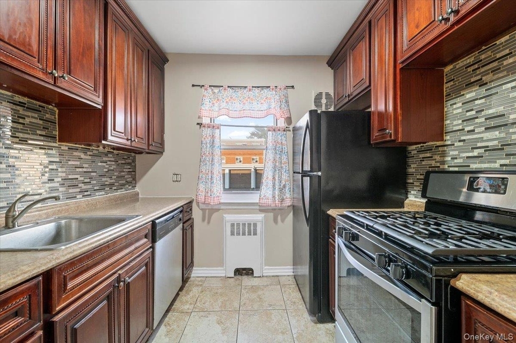 8737 Marengo Street - Photo 6