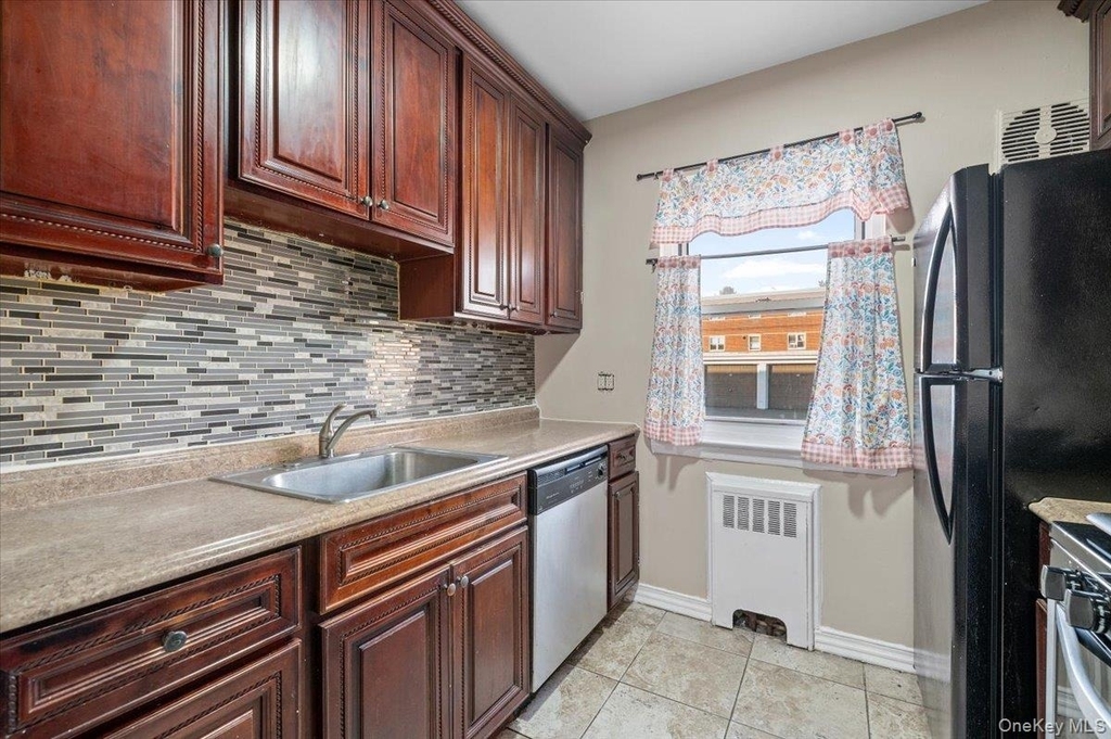 8737 Marengo Street - Photo 8