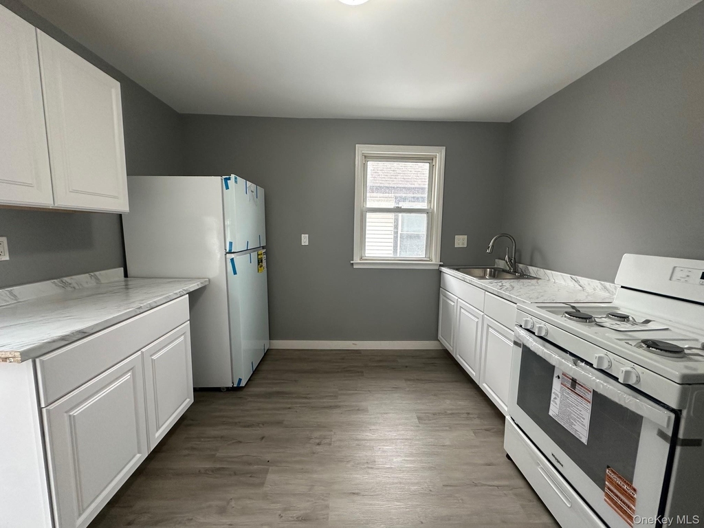 197 N Hamilton Street - Photo 1