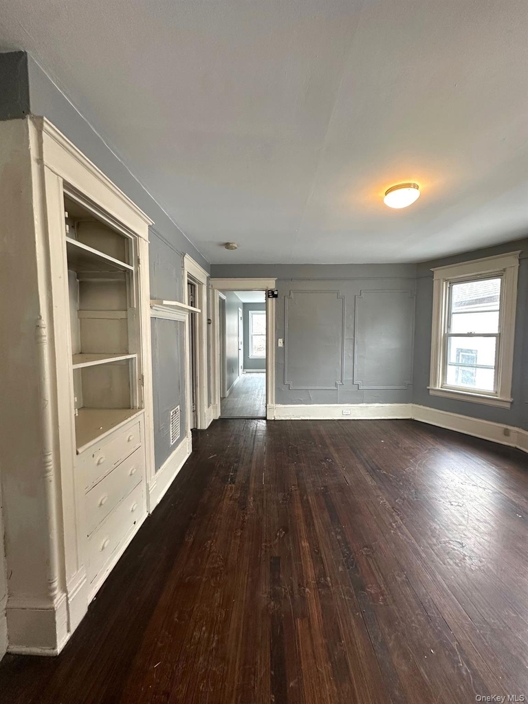 197 N Hamilton Street - Photo 3