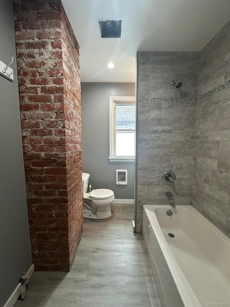 197 N Hamilton Street - Photo 5