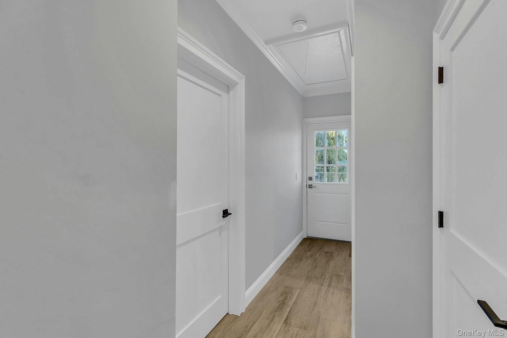 156 W Broadway - Photo 3