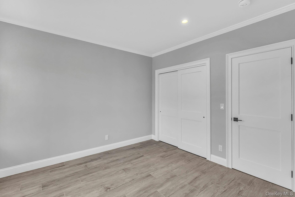 156 W Broadway - Photo 11